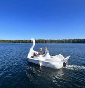 Tretboot fahren am Dreiländersee_Stadtmarketing