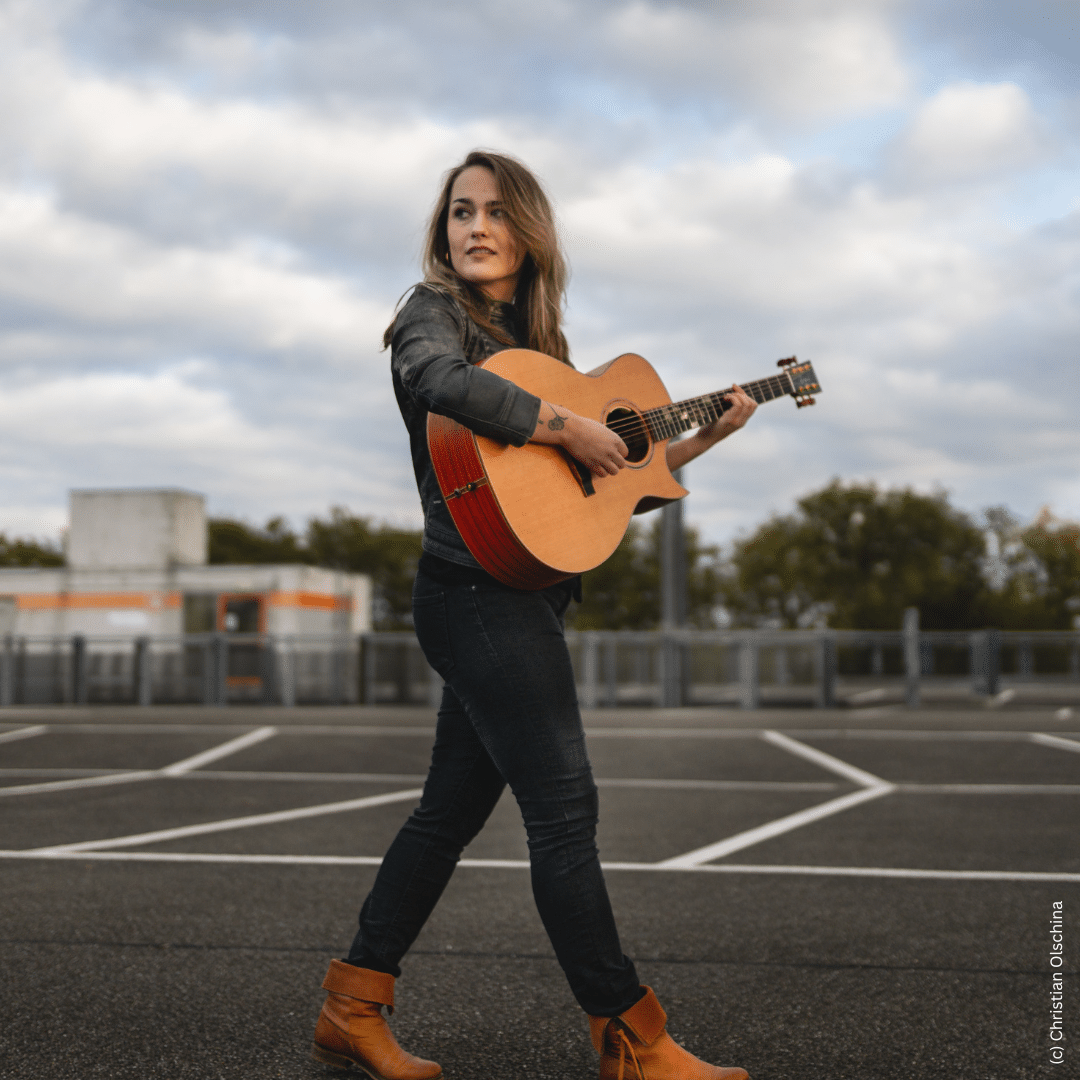 Ein Foto der Musikerin Sophie Chassée