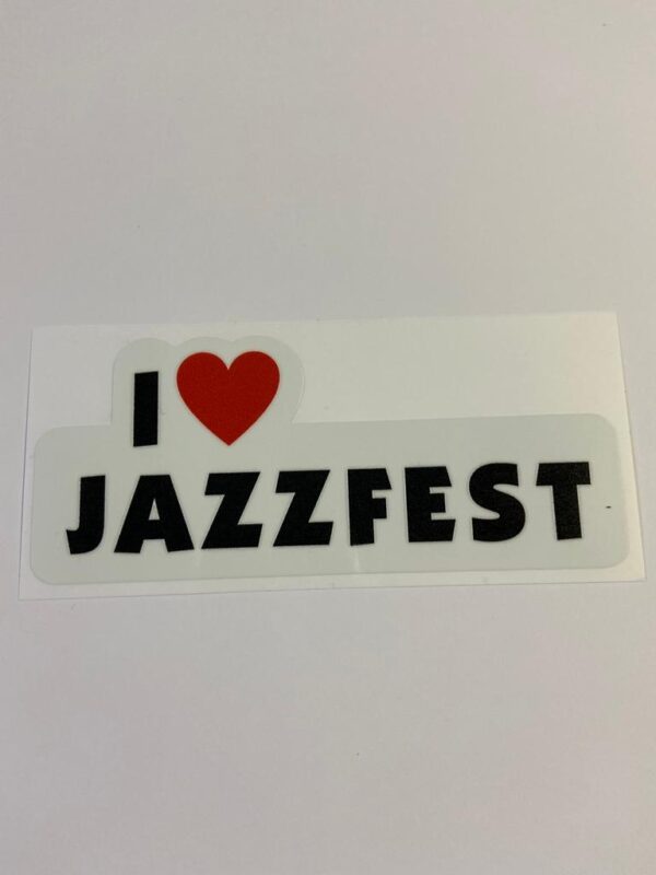 Der "I love Jazzfest"-Aufkleber mit einem roten Herz.