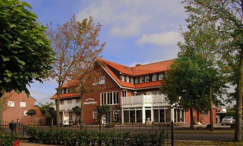 BUITEN