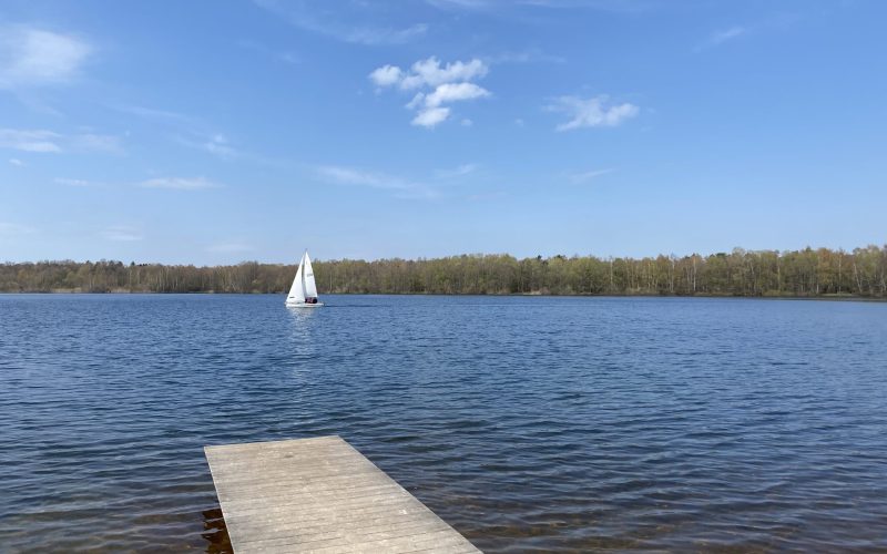 The picture shows the Dreiländersee.