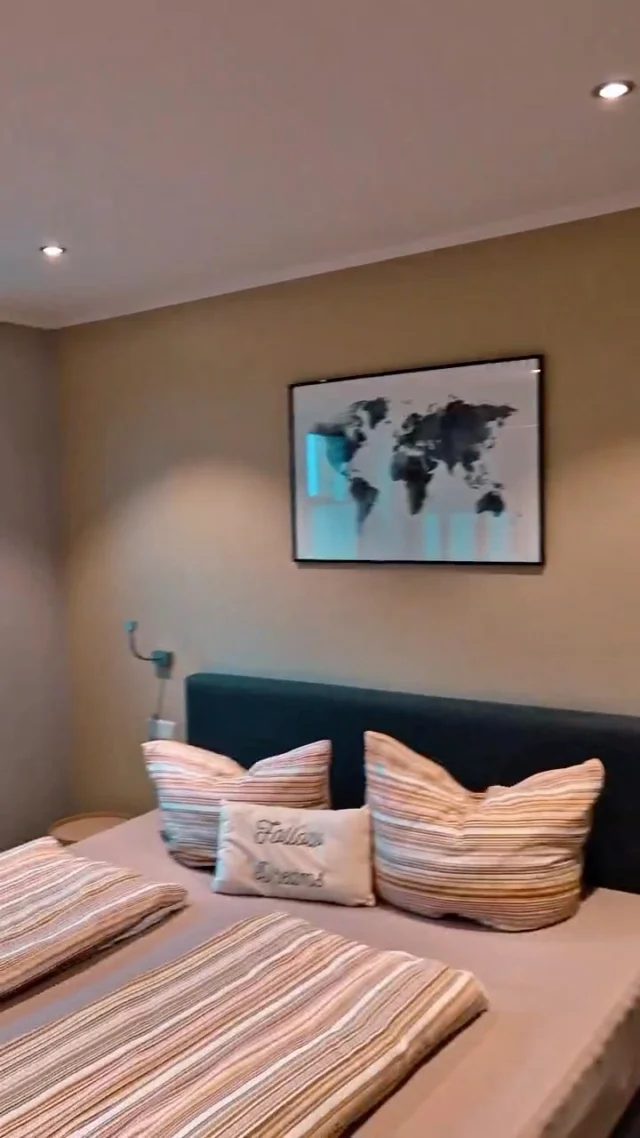 Die Appartements von @cityapparte sind nicht nur super stylisch und gemütlich eingerichtet, sondern liegen auch zentral in der City. ☺️ Sie eignen sich somit perfekt für einen Urlaub in Gronau. ☺️💚

Warum in Gronau? Hier könnt ihr entspannen, euch ein Fahrrad schnappen, die Natur direkt an der niederländischen Grenze genießen und Kultur hautnah erleben. Ende April/Anfang Mai findet hier das @jazzfest.gronau statt & auch das @rocknpopmuseum ist ein MUSS.☺️

Interesse geweckt? Dann meldet euch gerne bei uns für weitere Informationen. Gerne schicken wir euch auch eine Infomappe mit allen Infos rund um Gronau zu. ☺️

#gronau #gronauinside #dreiländersee #niederlande #radfahren #fahrradliebe🚲❤️ #dreiländereck #urlaub